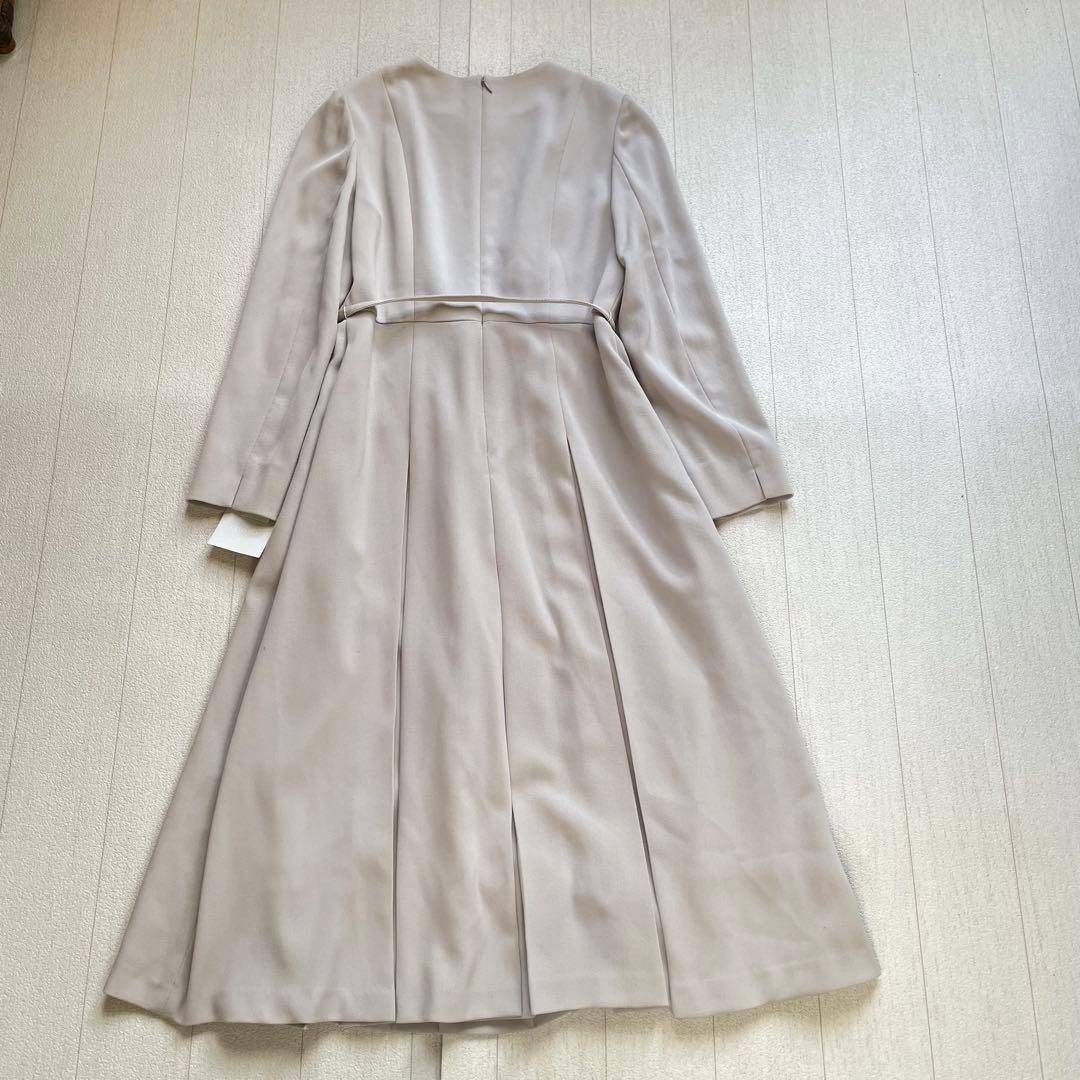 新品タグ付♡CELFORD 細ベルト付き長袖ワンピース ライトグレー　38
