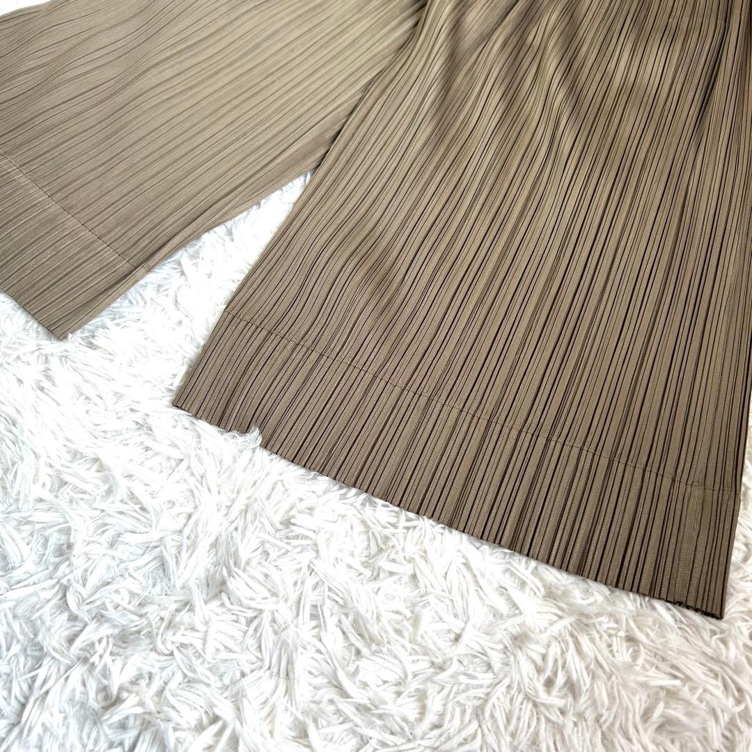 【極美品】プリーツプリーズ ポケットあり スーパーワイド プリーツパンツ 袴 3