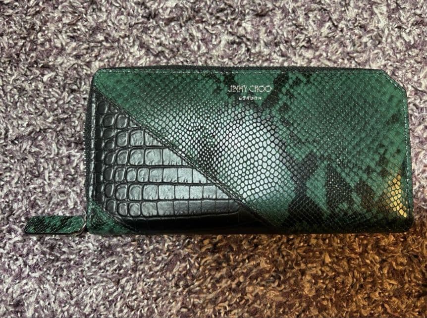 販売店舗限定モデル☆定価約9.5万円☆ ジミーチュウ☆財布 レザーウォレット