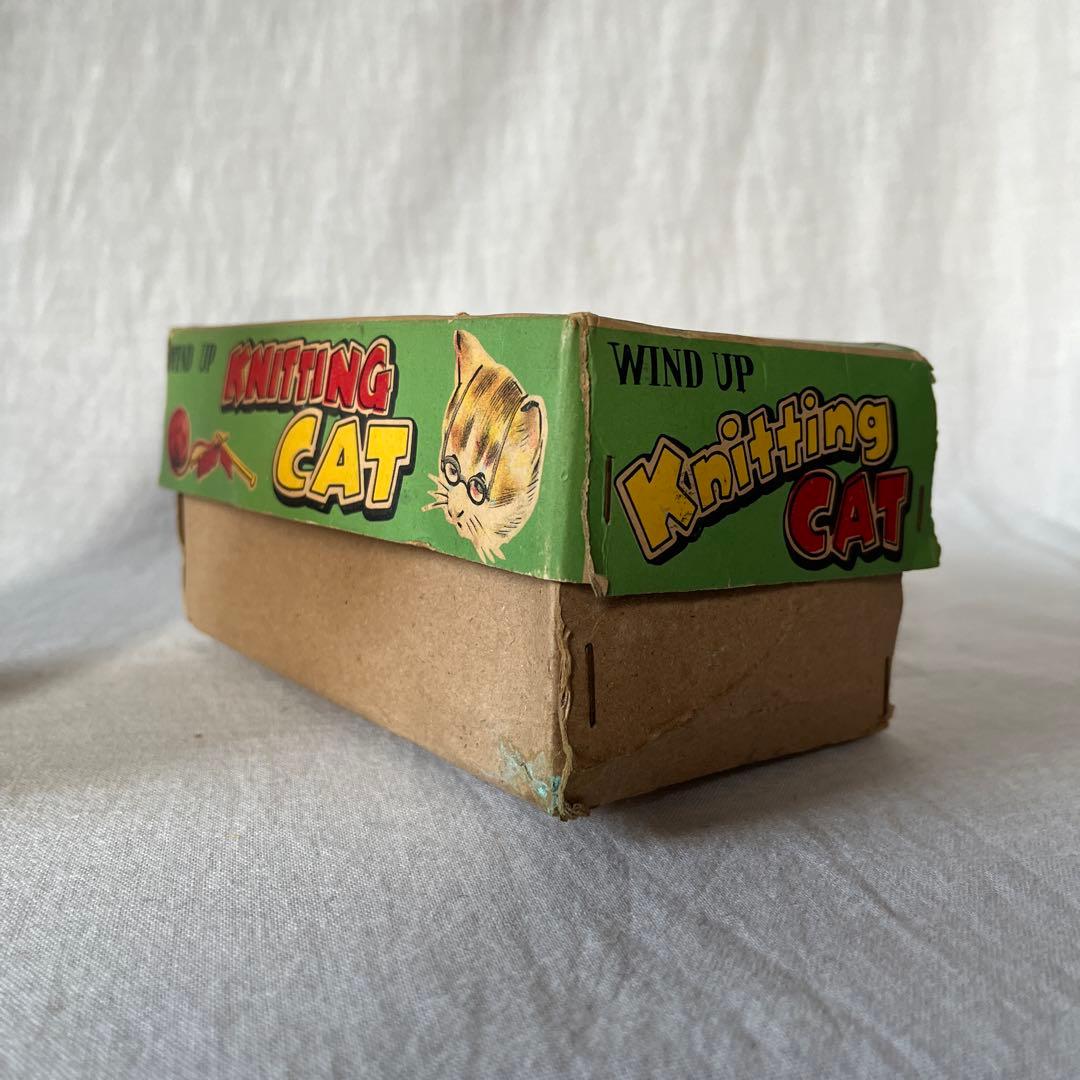 アンティーク　ぜんまい　編み物　ねこちゃん