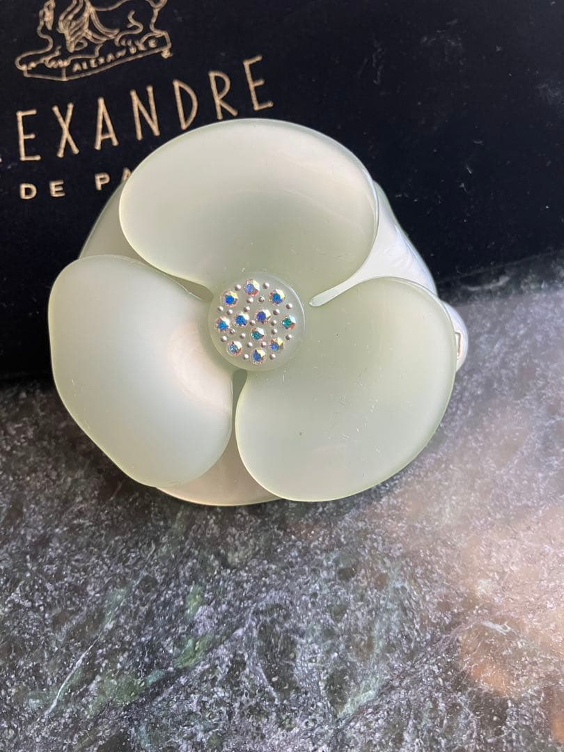 極美品　アレクサンドルドゥパリ　カメリア　バレッタ