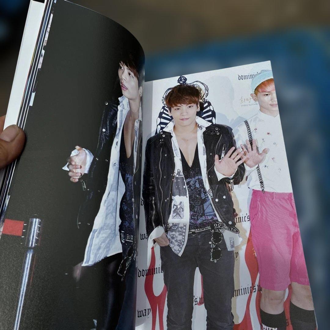 SHINee ジョンヒョン写真集 GLORIEUX CONQUERANT