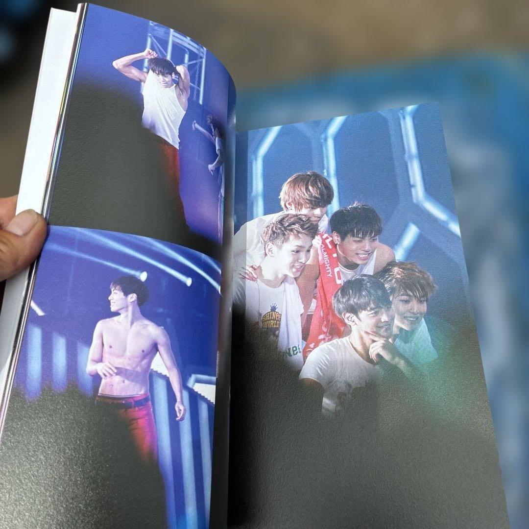 SHINee ジョンヒョン写真集 GLORIEUX CONQUERANT