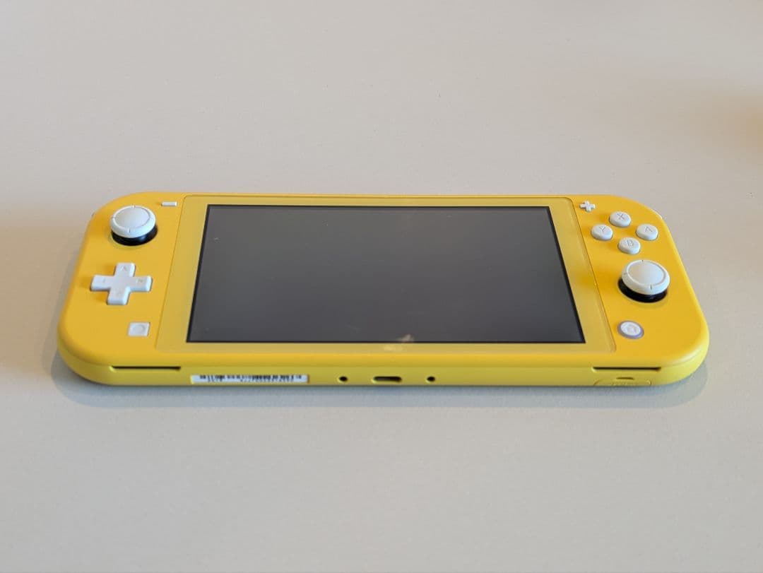 Nintendo Switch Lite イエロー 本体 ACアダプタ付き