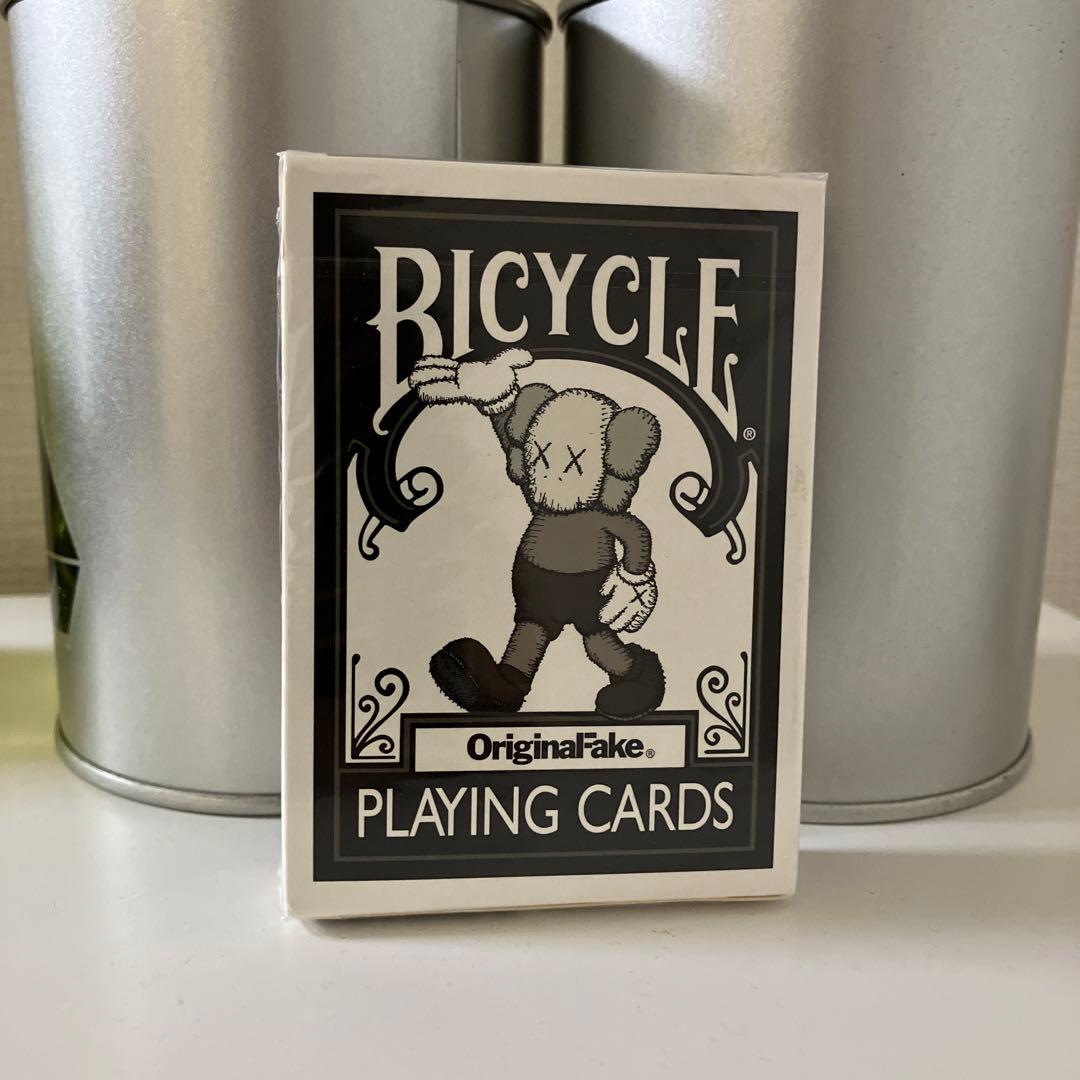 非売品 未開封 original fake Kaws トランプ ブラック