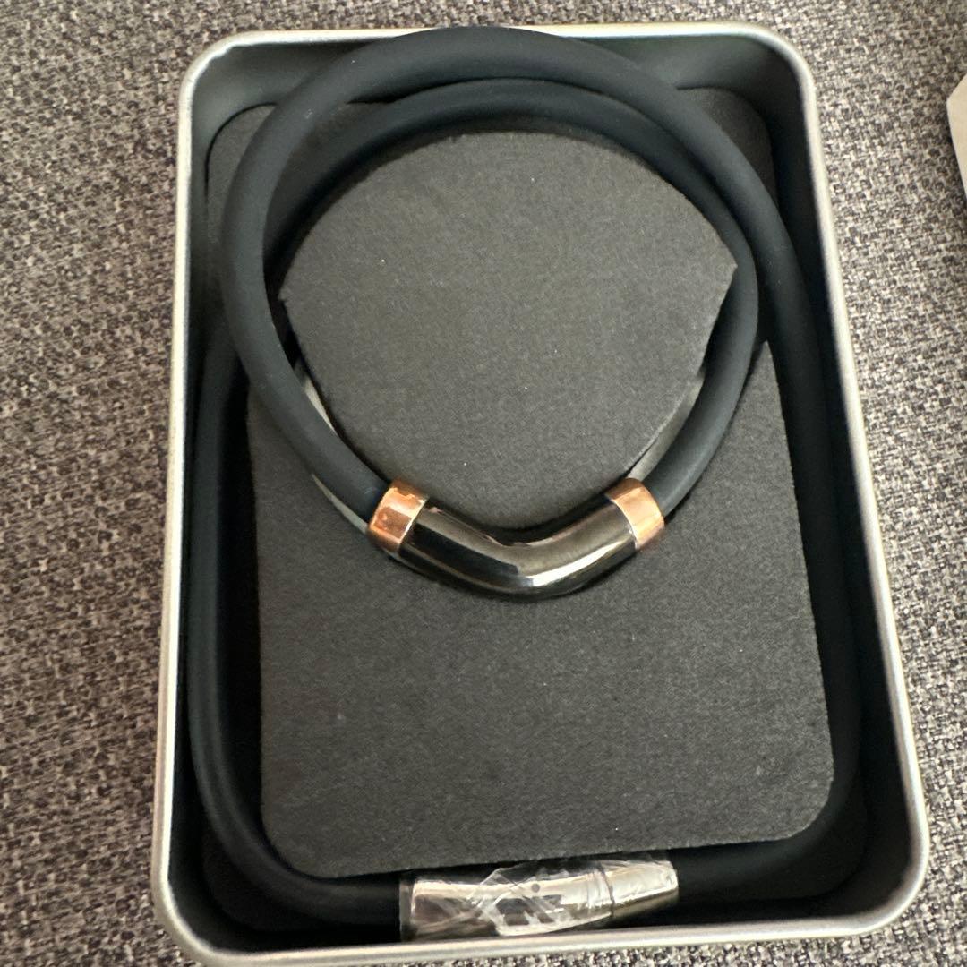 ユニティー　ネックレス　黒 シリコン チョーカー ネックレス