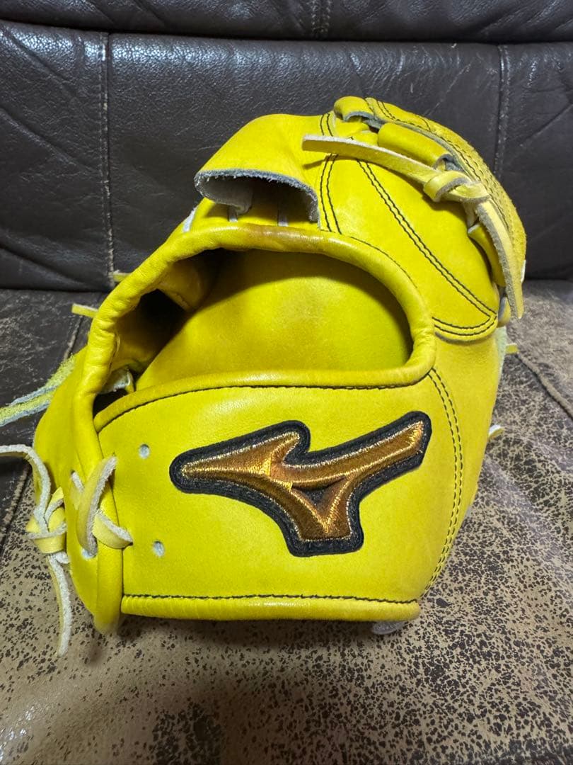 Mizuno Pro 硬式グローブ 黄色