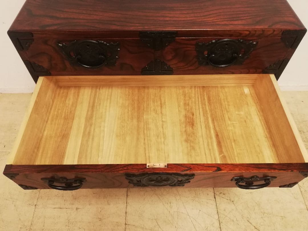 極美品 モデルルーム展示品 岩谷堂箪笥 豪華欅材 鋳鉄金具