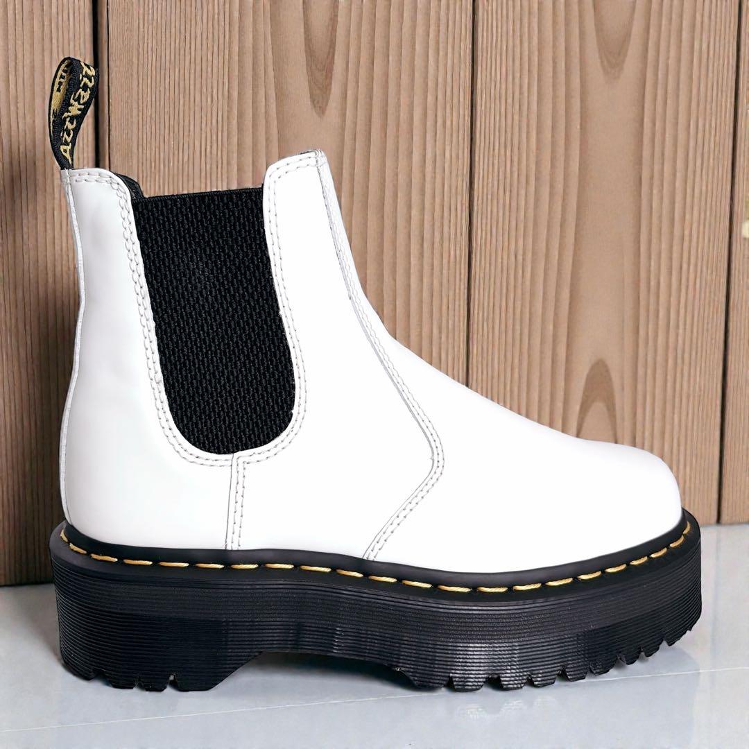 美品　Dr. Martens QUAD チェルシーブーツ24〜24.5cm厚底
