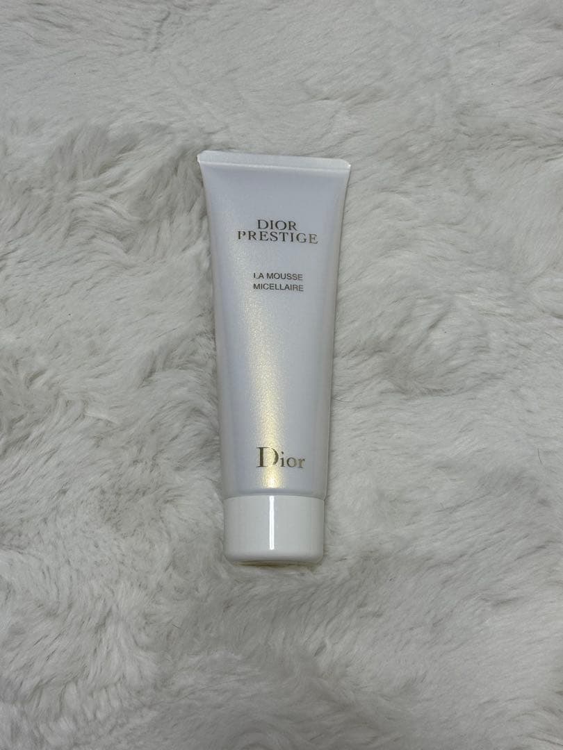 Dior プレステージ ラ ムース 洗顔料