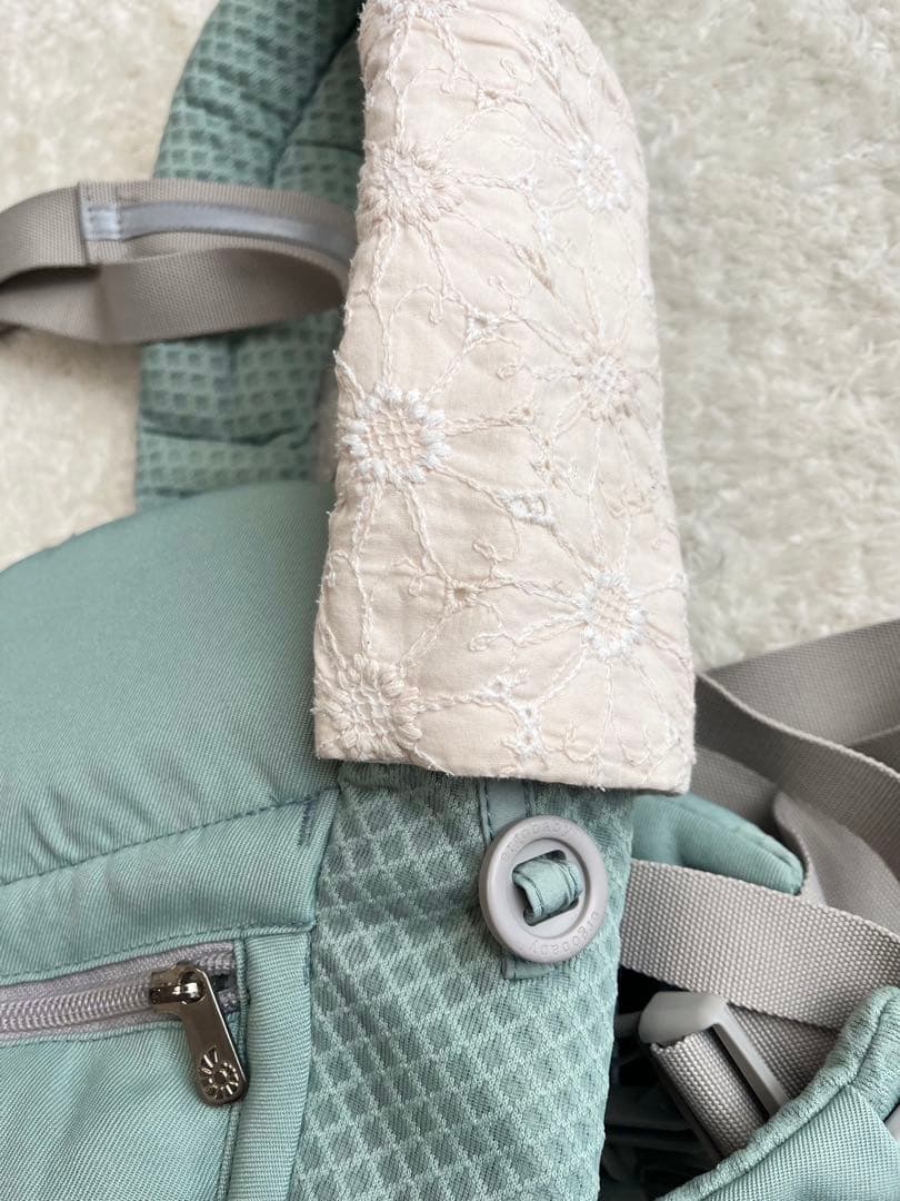 美品　エルゴベビー　抱っこ紐　オムニブリーズ　セージグリーン