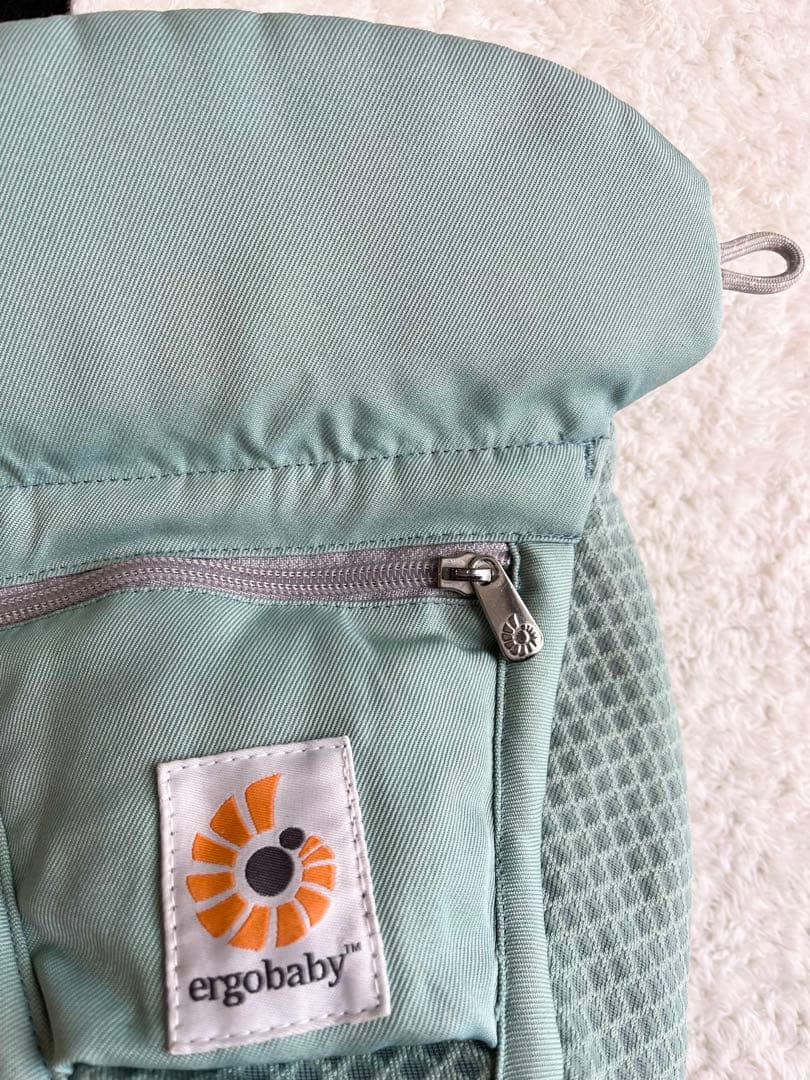 美品　エルゴベビー　抱っこ紐　オムニブリーズ　セージグリーン
