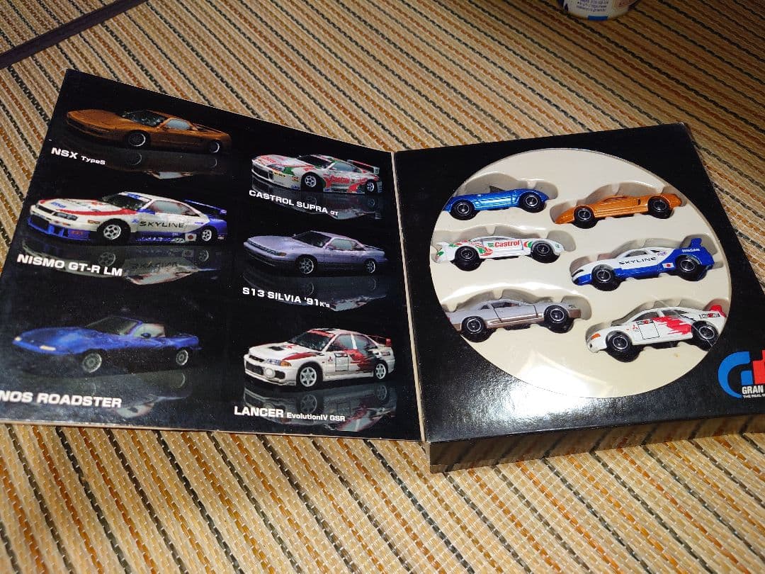 GRAN TURISMO ミニカー 6台と日本代表のセット