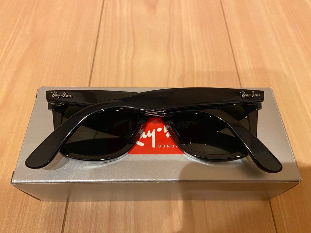 Ray-Ban(レイバン) Wayfarer（ウェイファーラー） RB2140A