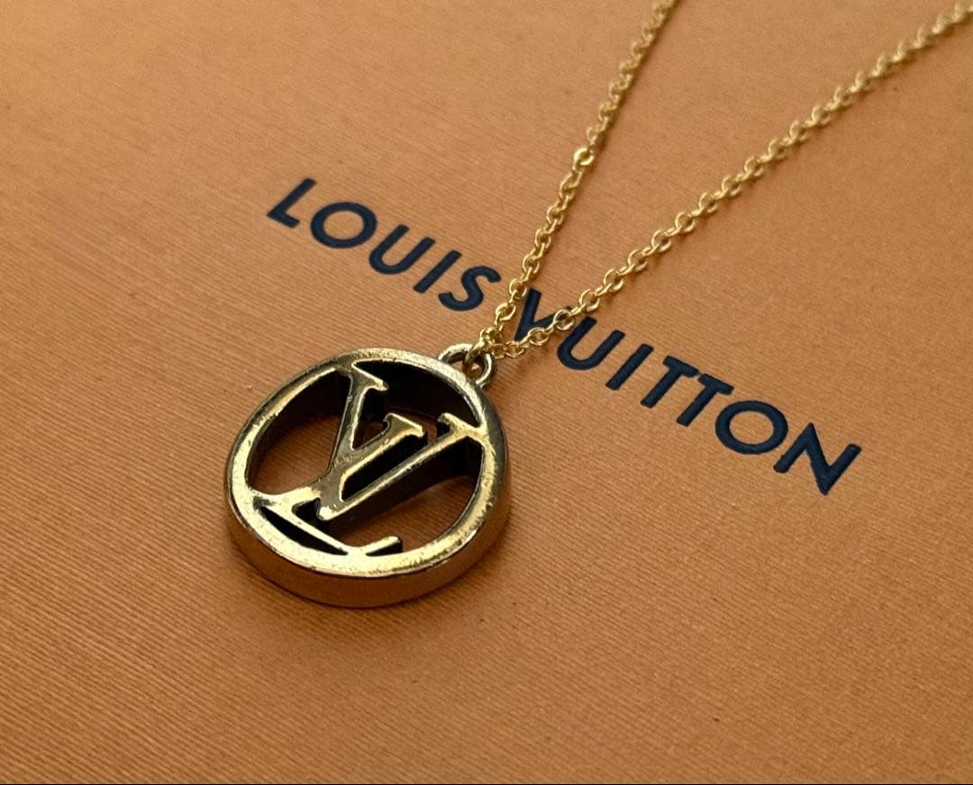 極美品‼️ louis vuitton ルイヴィトン チャームネックレス【正規品】