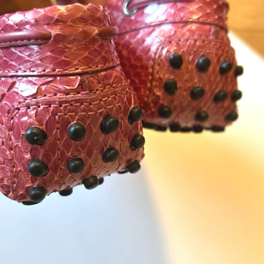 未使用　TOD'S トッズ　パイソン　ドライビングシューズ 37