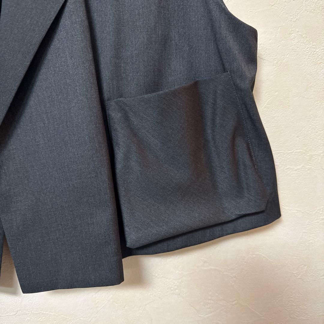 mizuiro ind クルーネックショートベスト　チャコールグレー92番色