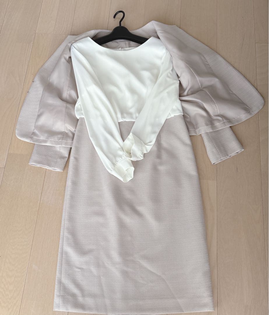 【NBB】フォーマルスーツ（ジャケットとワンピースのセットです）