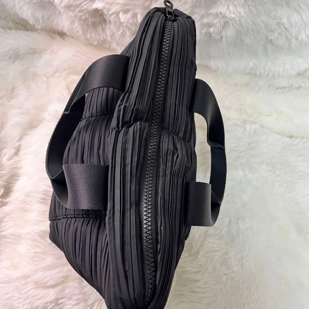 【美品】PLEATS PLEASE ISSEY MIYAKE ハンドバッグ 黒