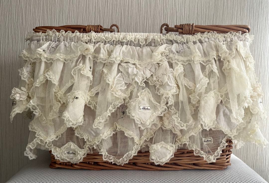 サエラ　アキアカネ　取っ手つき　バスケット