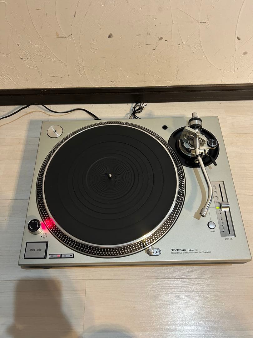 【美品】テクニクス ターンテーブル SL-1200MK5 シルバー