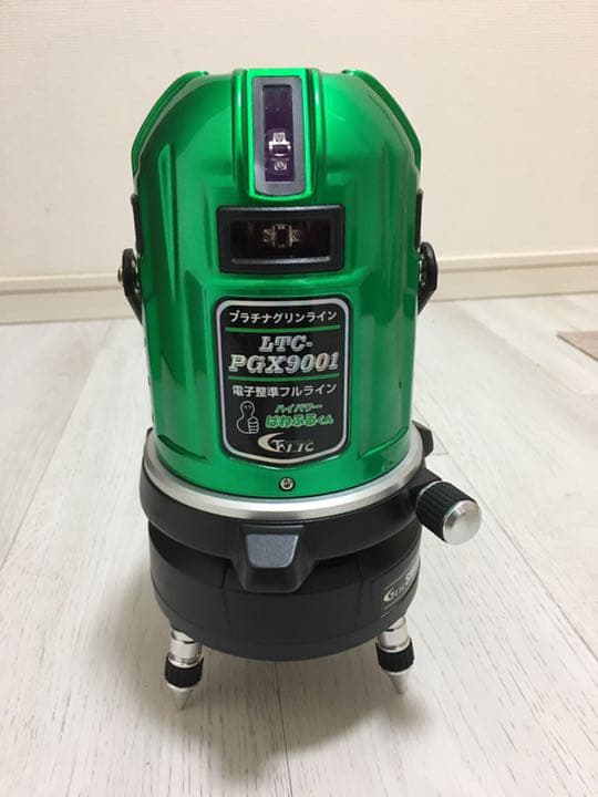 レーザー墨出し機