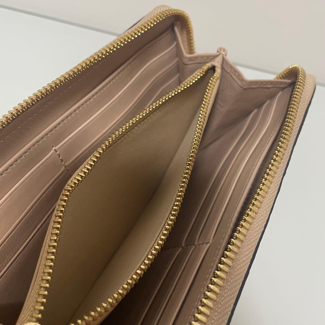 Chloe クロエ アルファベットライン 長財布 ラウンドジップウォレット
