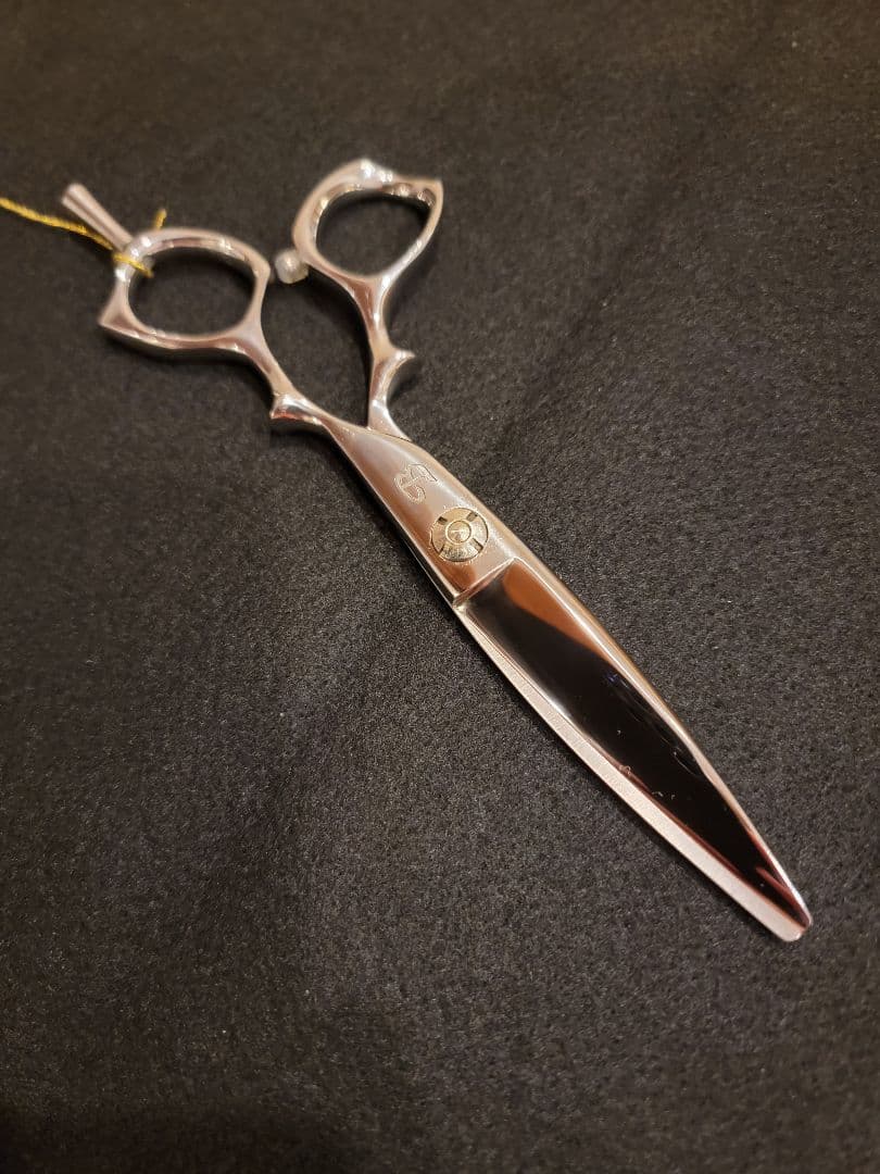 ✂️カットシザー 笹刃 5.5インチ　新品