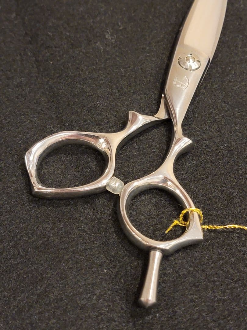 ✂️カットシザー 笹刃 5.5インチ　新品