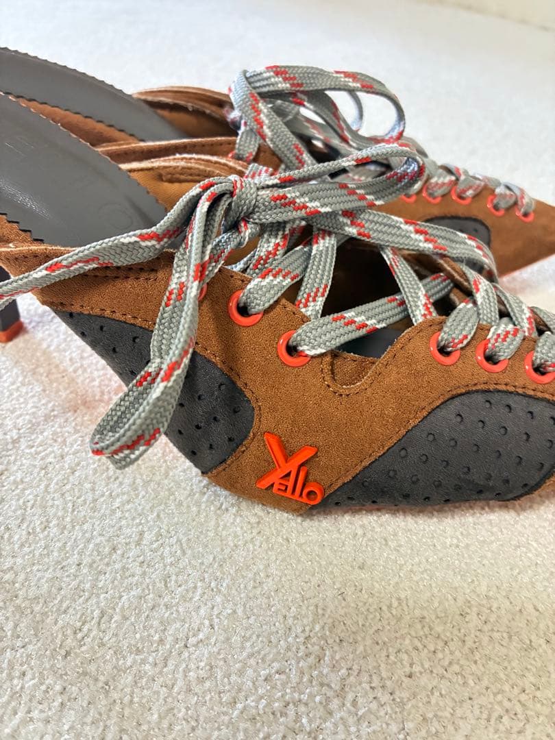 YELLOレースアップサンダル