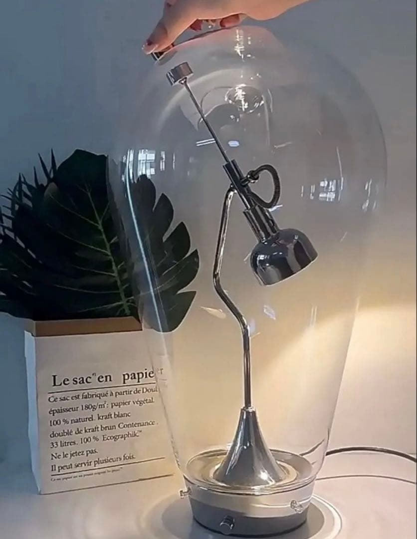 【デザイン照明】マグネット可動式 ガラスドームLEDランプ 北欧風　卓上ライト