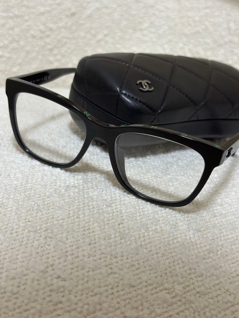 シャネル メガネ　眼鏡　新品同様　伊達