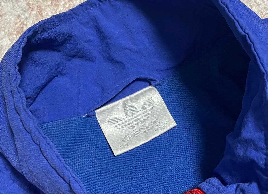 アディダス 銀タグ 万国旗タグ バイエルンミュンヘン 90s シェルジャケット