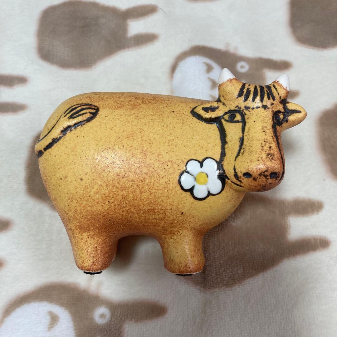 リサラーソン 置物 スウェーデンのお花のうし（イエロー）