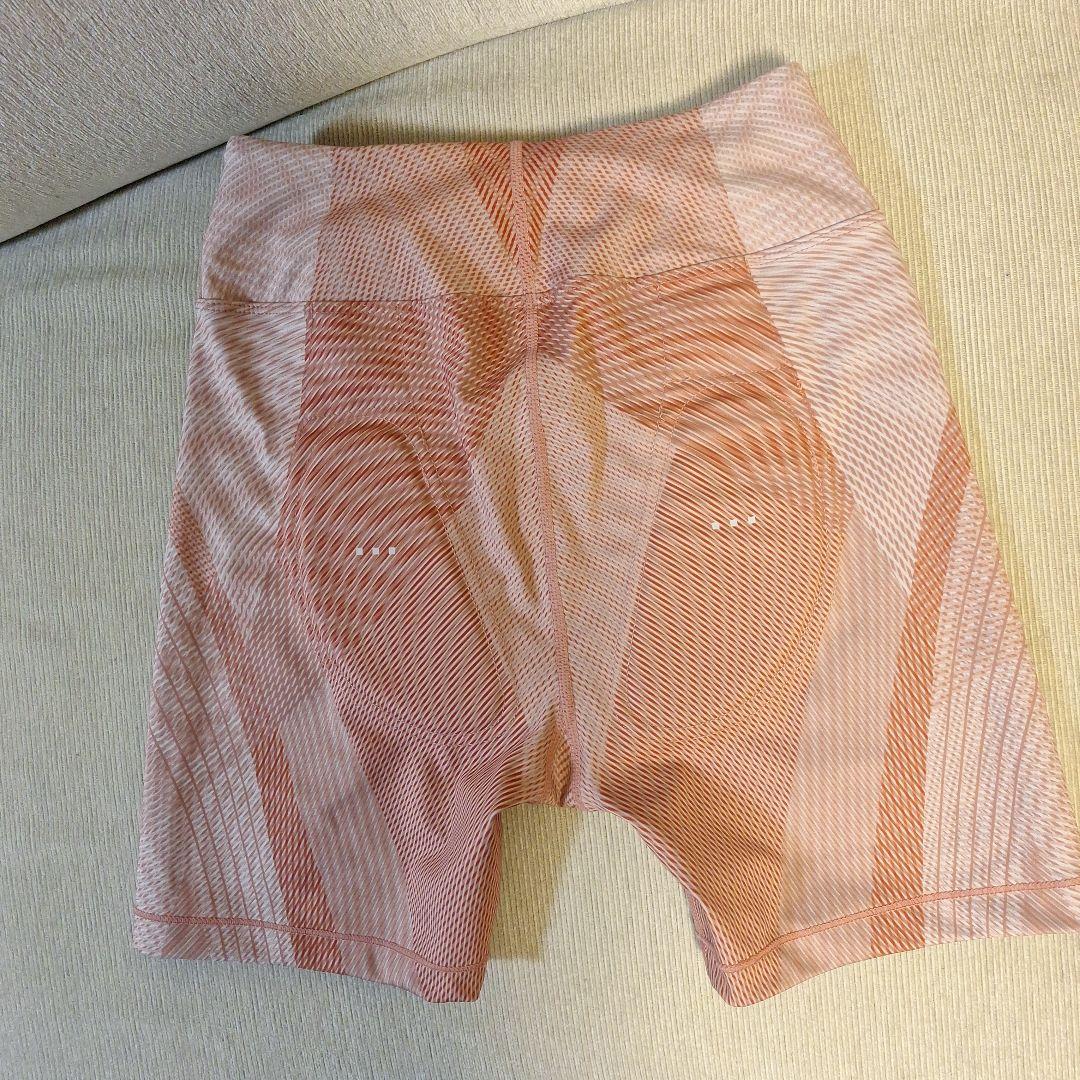 SIXPAD ヒップフィットサイズM（保証書/充電ケーブル付）