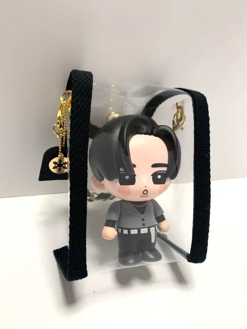 ねむ　すのチルソフビポーチ　黒　Man 目黒蓮　チルぬい