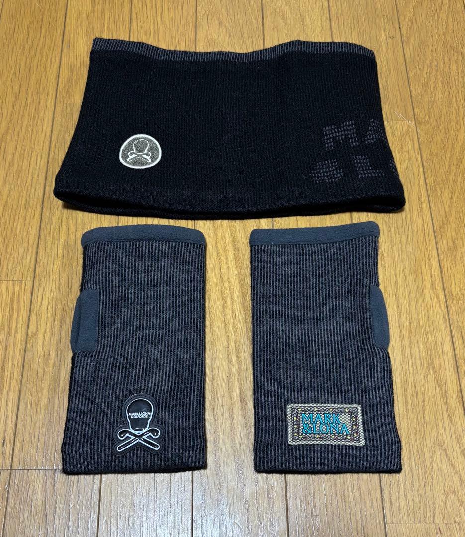 その他 Two-Tone Stripe Neck & Hand Warmer Combo