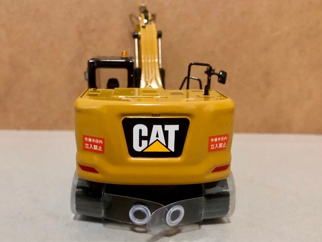 キャタピラーCAT 320 油圧ショベル　ケンクラフトモデル 1/50