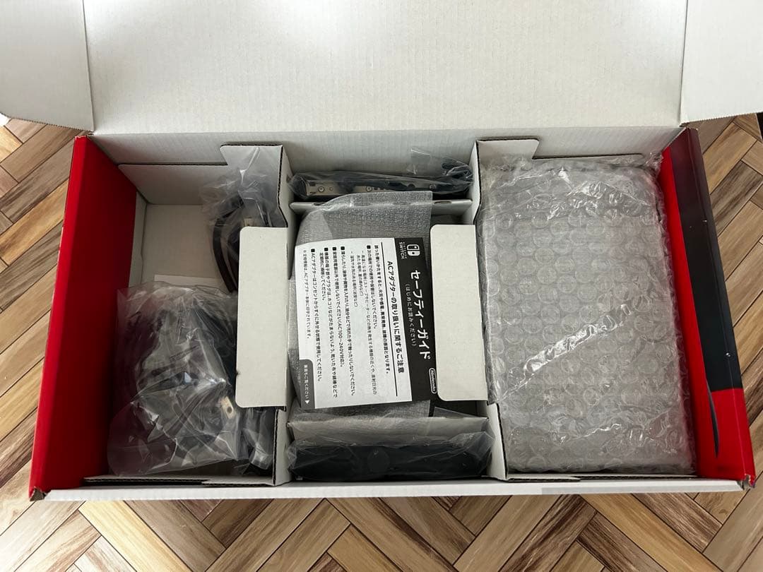 Nintendo Switch 本体 ネオンブルー/ネオンレッド　joy-con