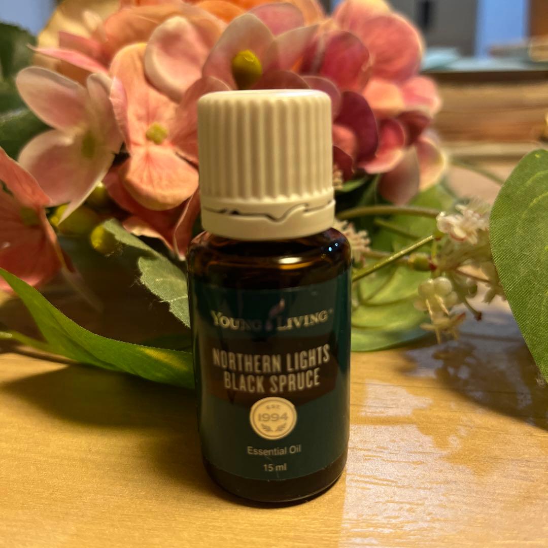 エッセンシャルオイル YoungLiving Northern Lights BlackSpruce