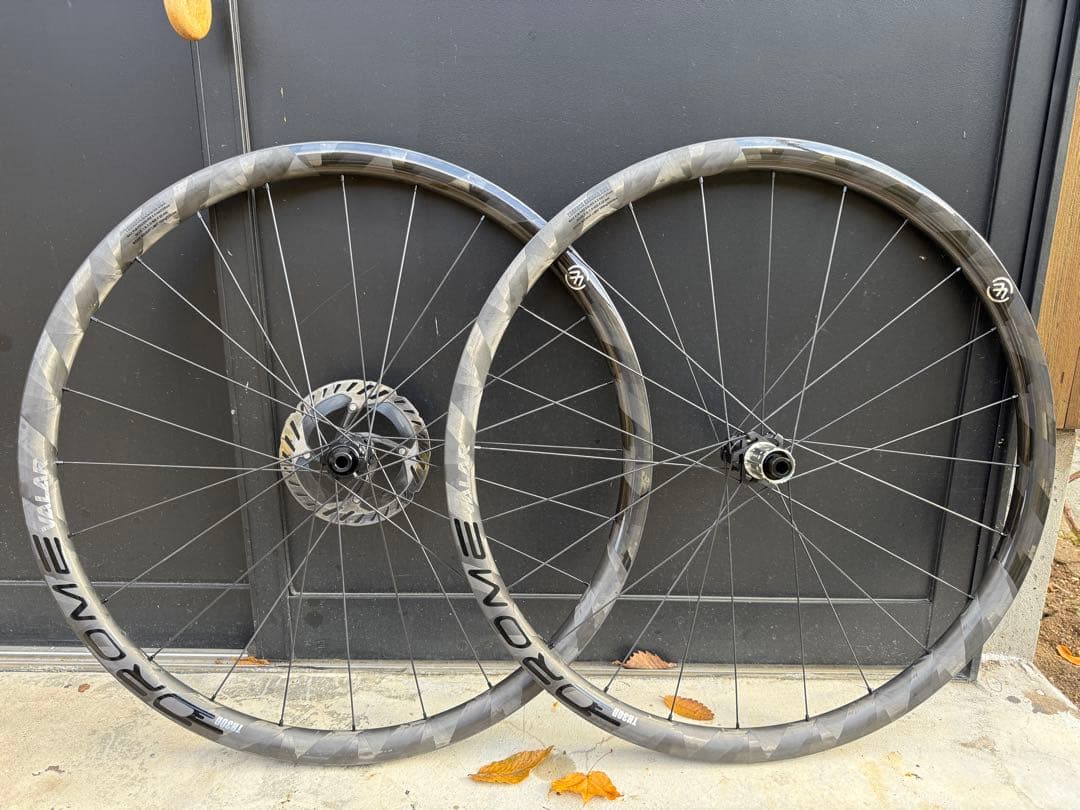 OROME VALAR TH30D カーボンホイールセット（ディスクブレーキ)