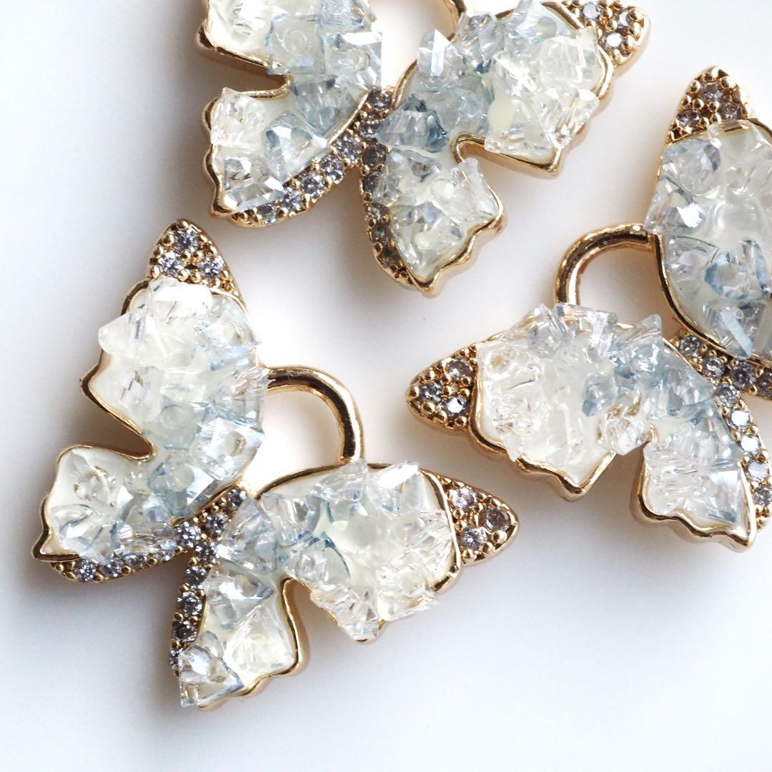 【Chikarin】天然水晶のバタフライモチーフネックレストップ