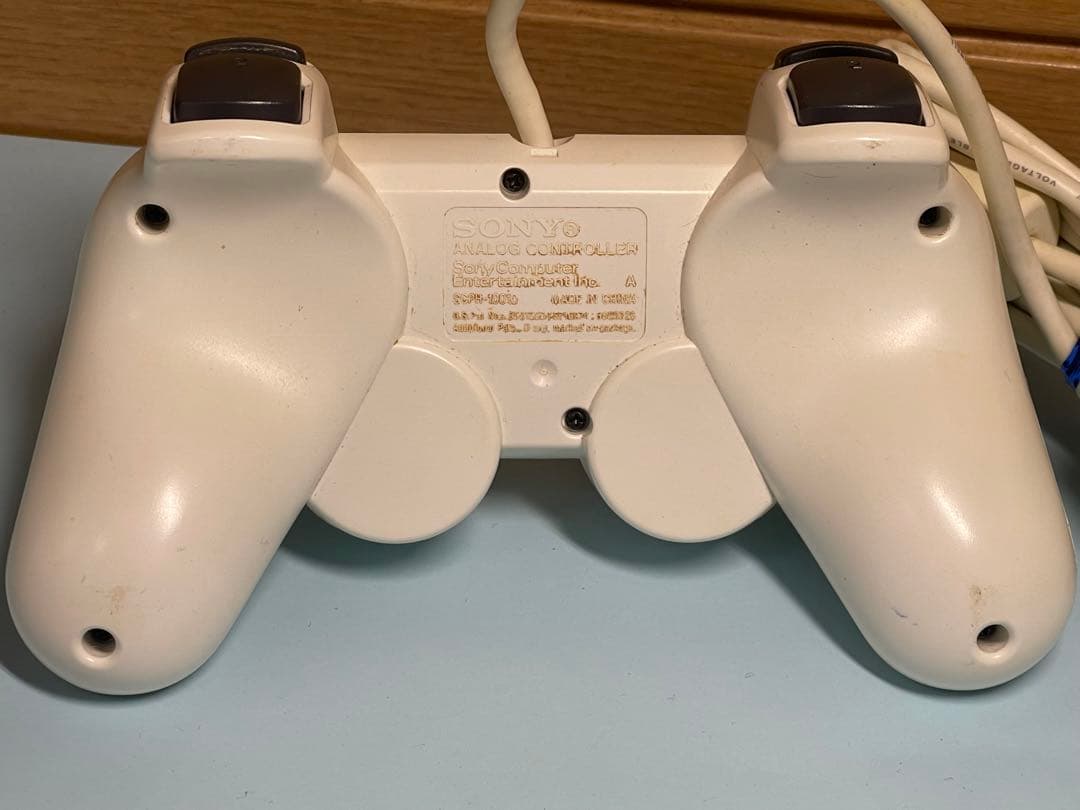 薄型　ps2 SCPH-70000 ホワイト　プレステ2 本体　箱付