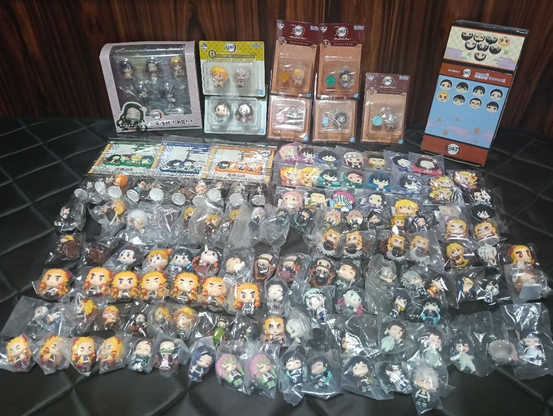 鬼滅の刃 マスコットフィギュア ぬい クリアファイル等 まとめ売り