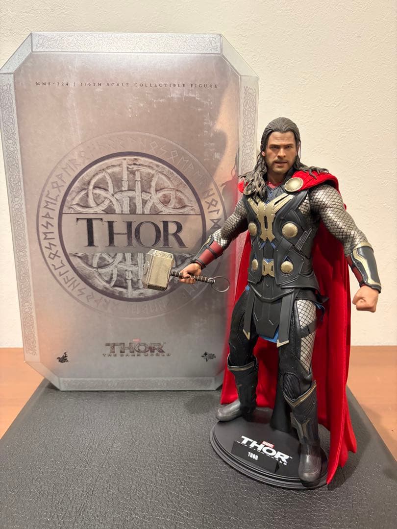 ホットトイズ　THOR THE DARK WORLD