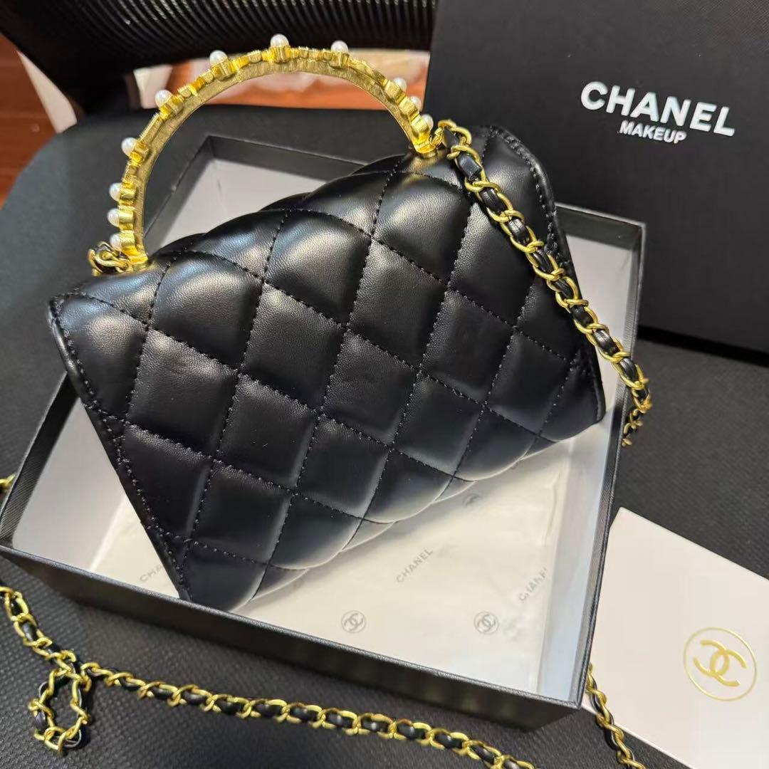 VIP顧客限定 ノベルティ キルティング ショルダーバッグ ブラック