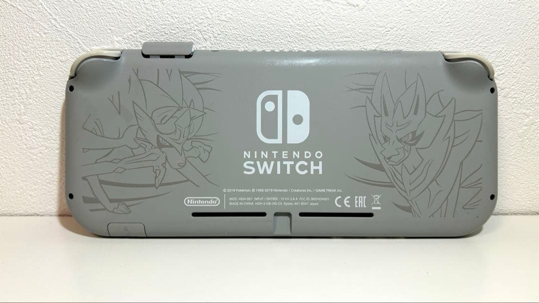 Nintendo Switch Lite ソード&シールドver