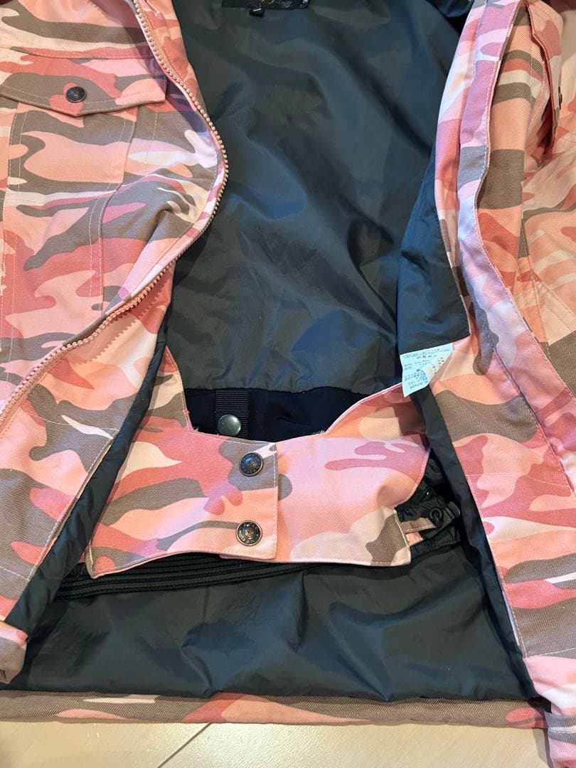 お値下げ⭐️【美品】ROXY/ HHピンク迷彩 スノーボード　スキー　ウェアセット