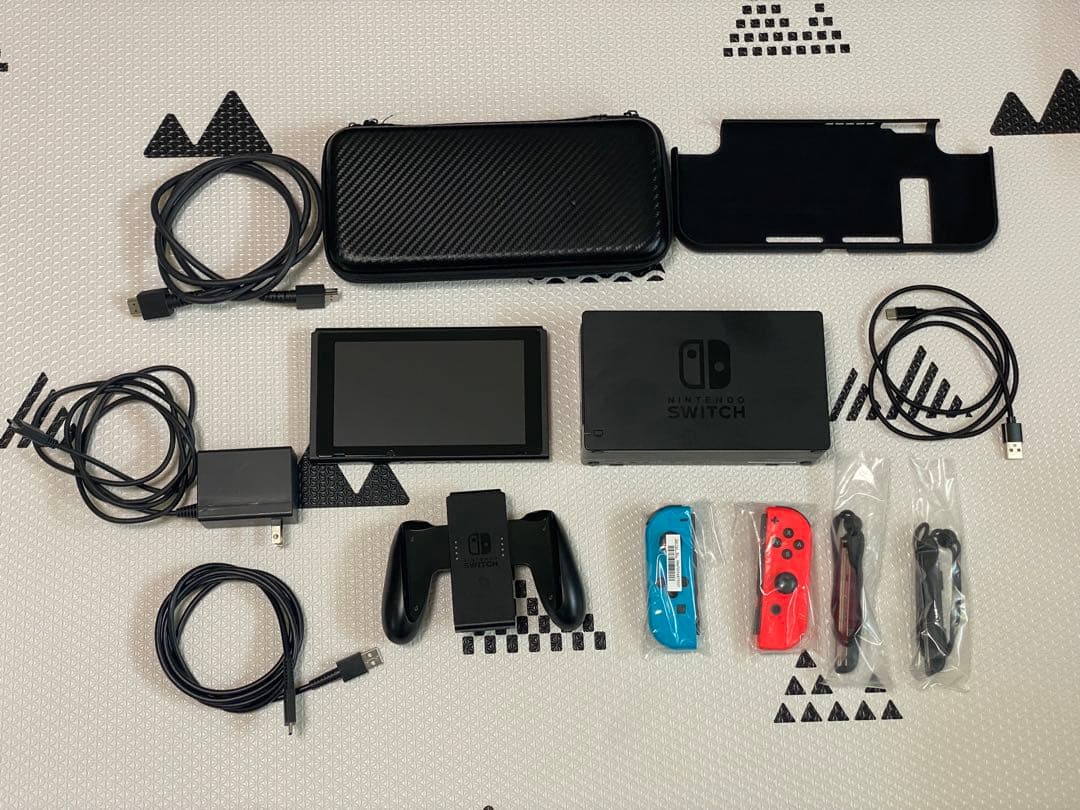 Nintendo Switch 本体 箱説 完品128GB SDオマケ多数