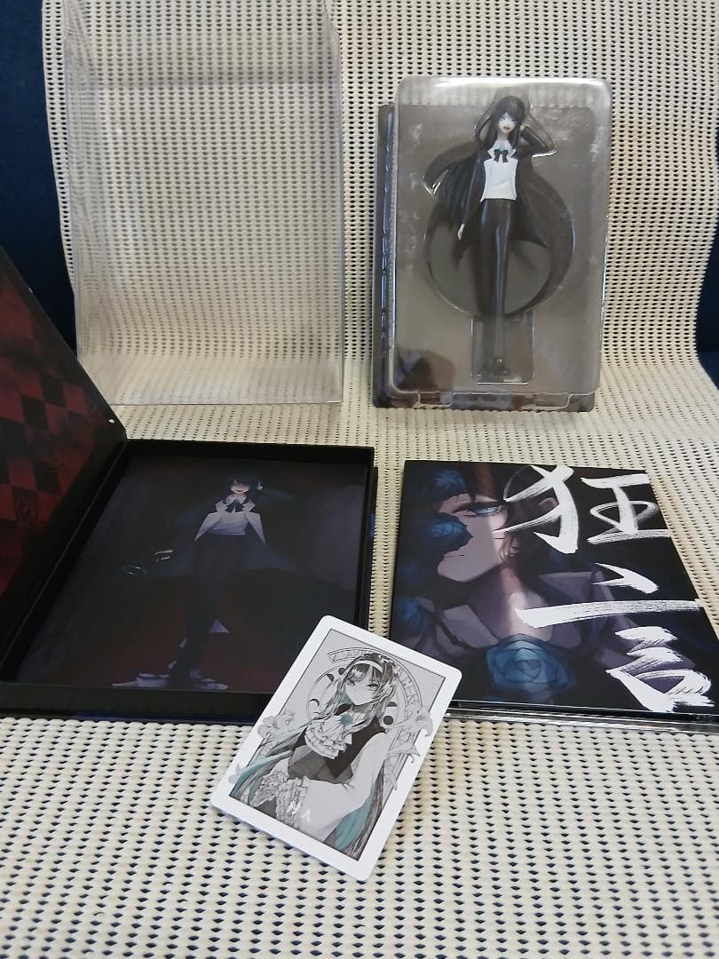 Ado 狂言 フィギュア&書籍盤